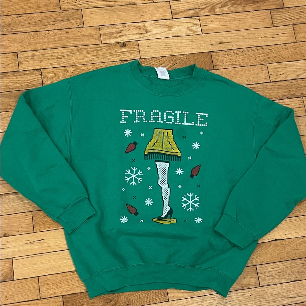 GILDAN The Christmas Story- leg lamp sweatshirt. Size M. GUC.